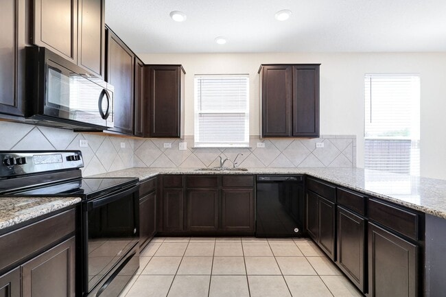 Building Photo - Elegant Two-Story Home with Spacious Loft and Private Green Belt Views