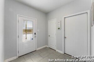 Building Photo - 829 Margay Lp