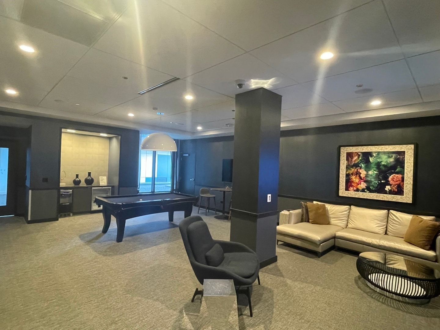 Building Photo - 680 N Lake Shore Dr