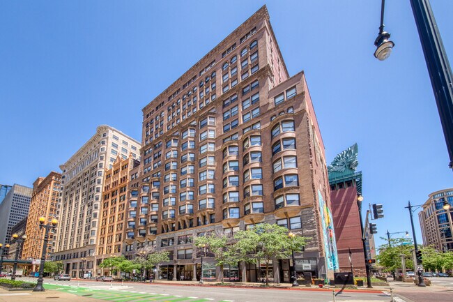 Building Photo - 431 S Dearborn St