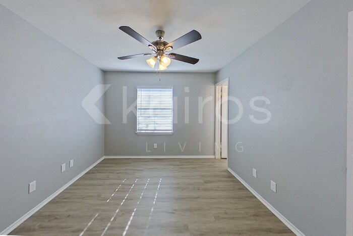 Building Photo - 2531 E Timberview Ln