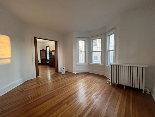 Building Photo - Brookland Grand 4917 sqft 8bd 3.5bth Home | Huge Front Porch | Large Back Yard