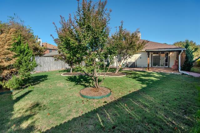 Building Photo - 9017 Hampton Ct