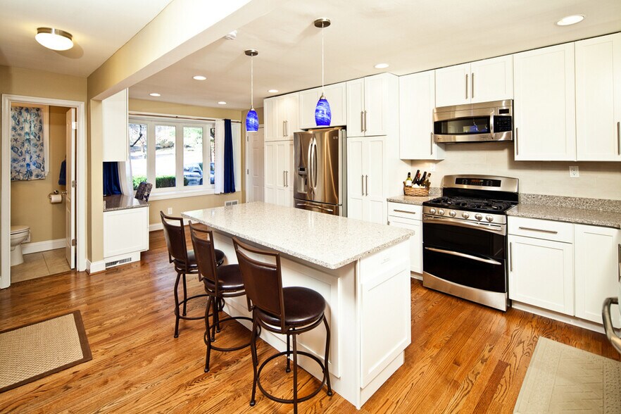 kitchen - 6811 Lemon Rd