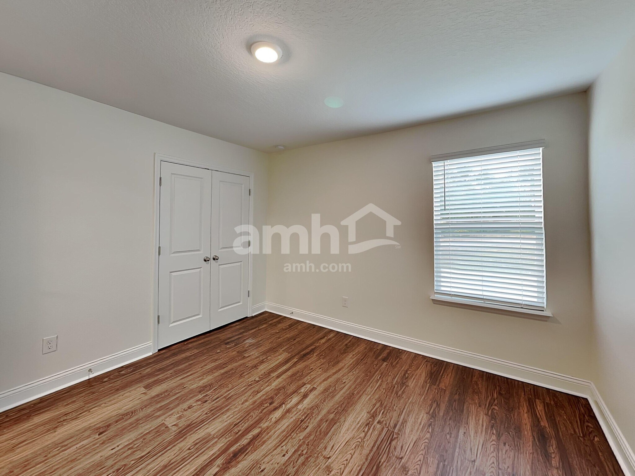 Building Photo - 6042 Little Blf Cir