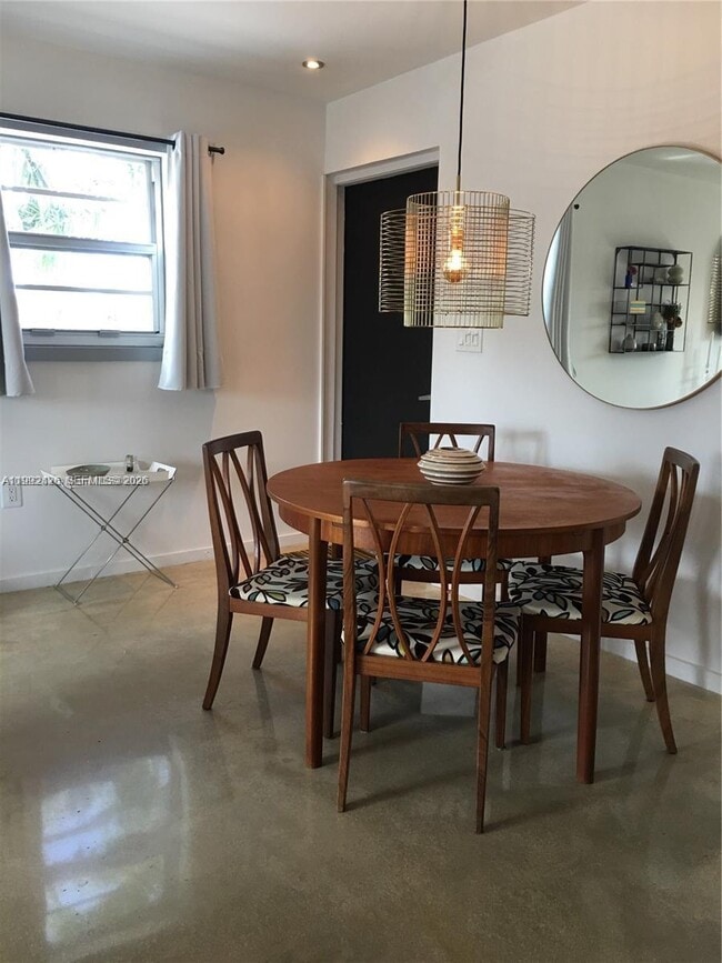 Building Photo - 618 Euclid Ave