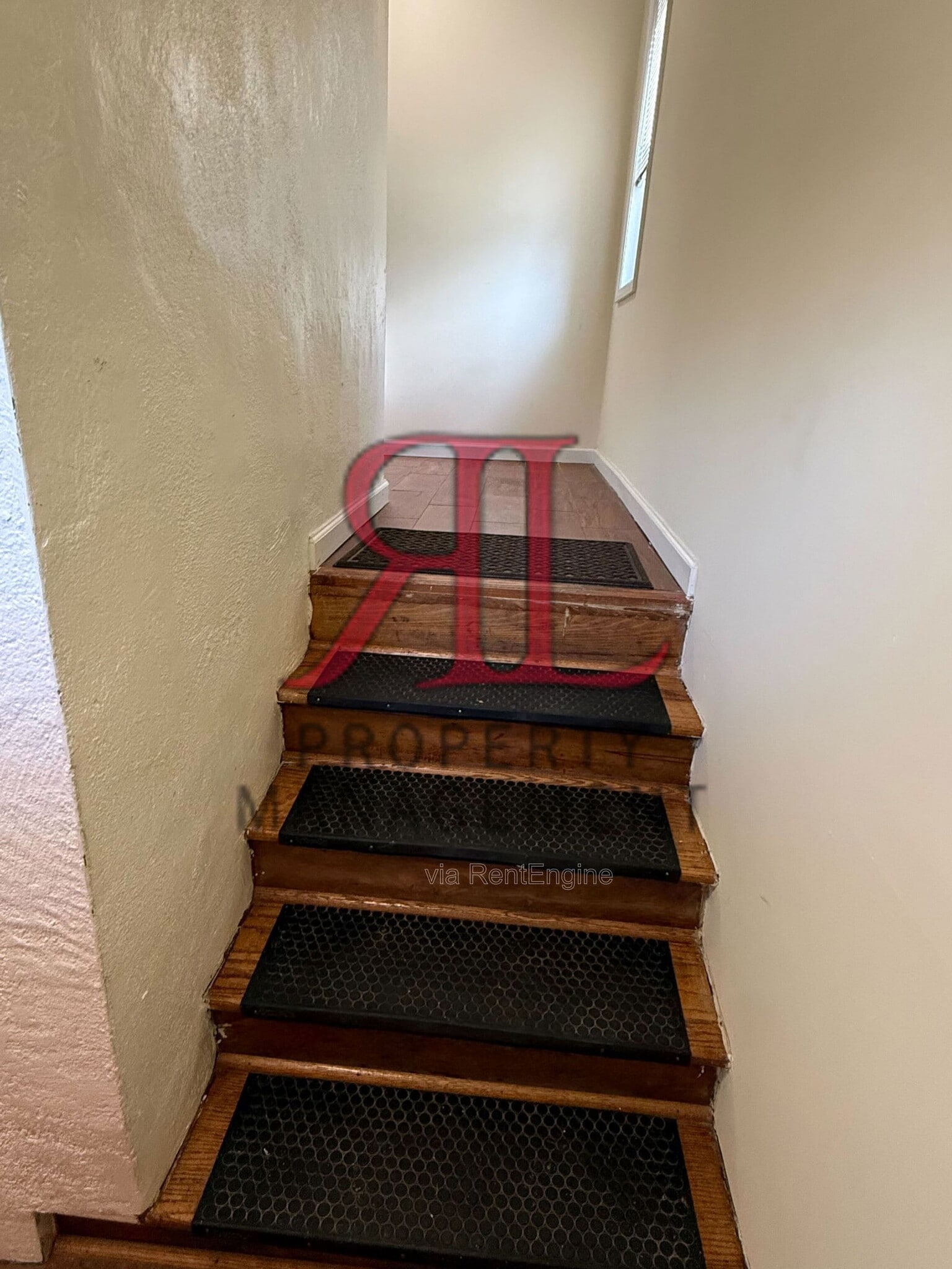 Building Photo - 722 Sheridan Ave