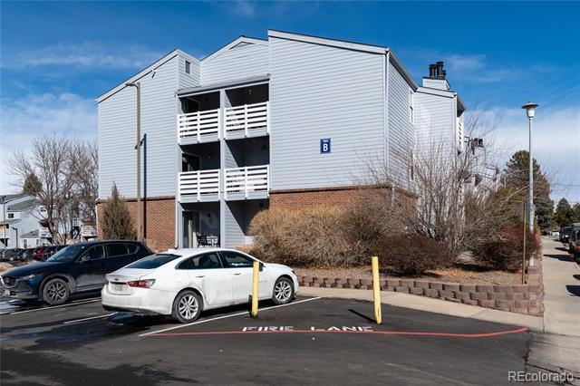 Building Photo - 7665 E Eastman Ave