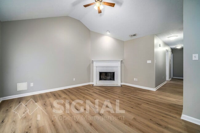 Building Photo - 140 Bonnieville Dr