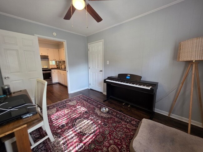 Building Photo - Sherwood Forest Gem | Spacious 3BR Home with Fenced Yard & Flex Room
