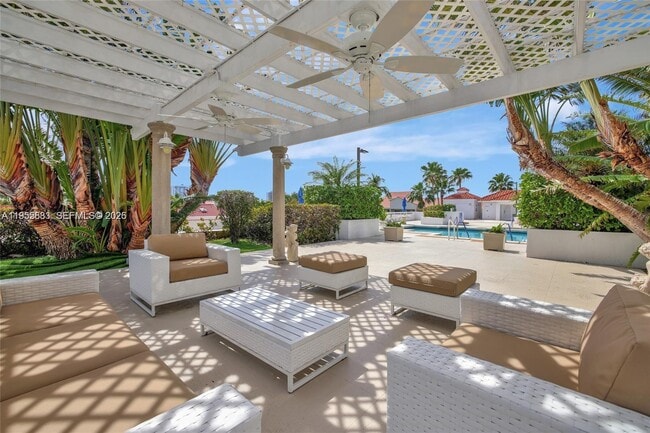 Building Photo - 3640 Yacht Club Dr