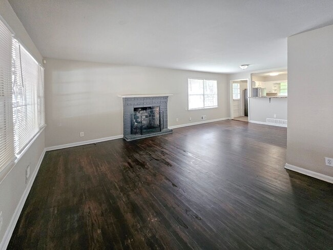 Building Photo - 4-Bedroom Ranch in the Heart of Atlanta – ...