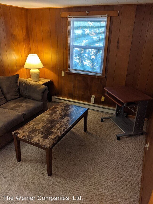 Building Photo - 1 br, 1 bath Apartment - 906 W. Springfiel...