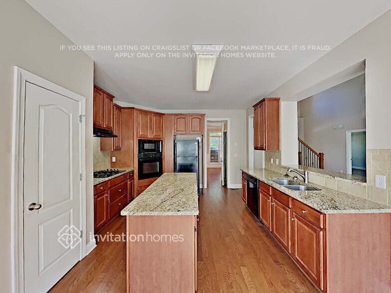 Building Photo - 4295 San Marco Way