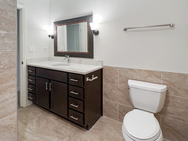 Building Photo - 785 Pershing Ave