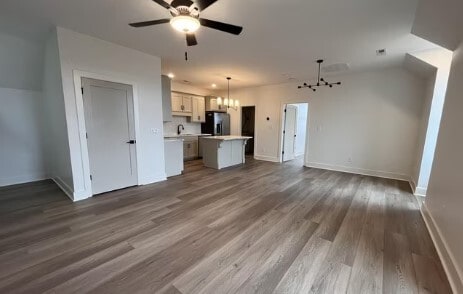 Building Photo - 104 Filbert Wy