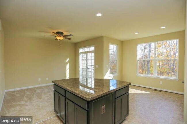 Building Photo - 262 Short Branch Rd