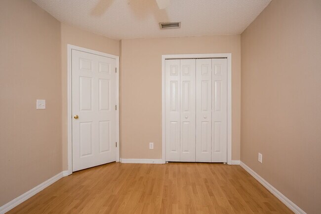 Building Photo - 4020 Windell Pl
