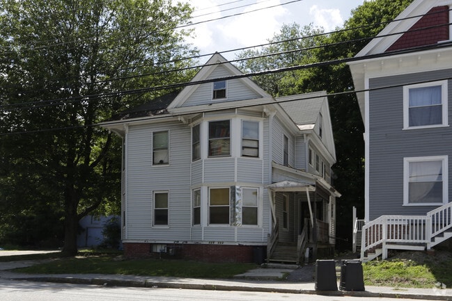 Building Photo - 122 Goff St