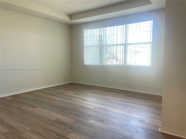 Building Photo - 5060 Eucalyptus Dr