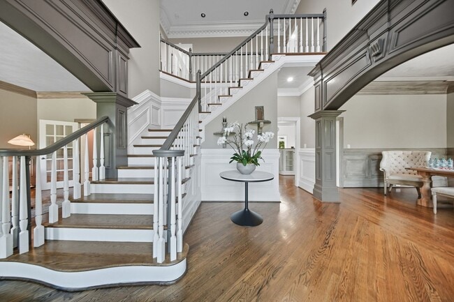 Building Photo - Princeton Hills Fully Furnished