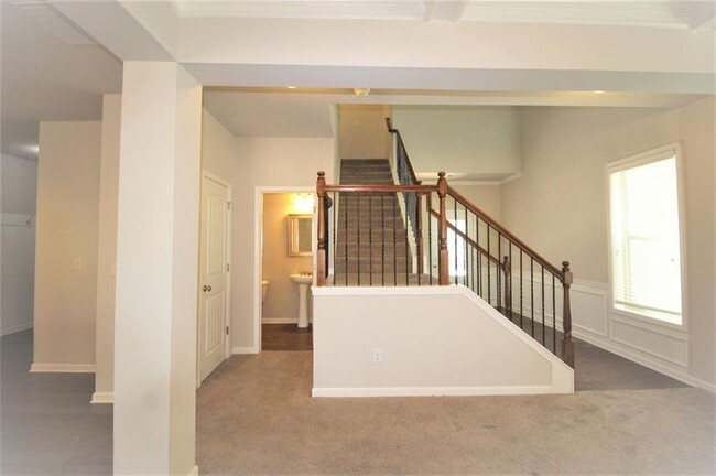 Building Photo - 5196 Apple Grove Rd NE