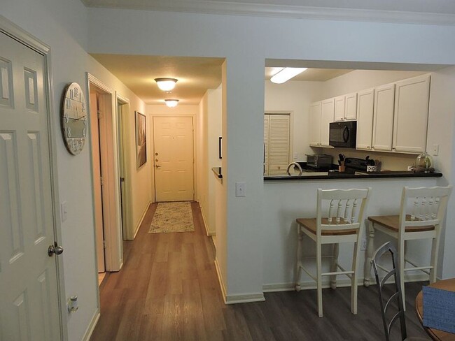 Building Photo - FURNISHED OR UNFURNISHED 3BR/2BA CONDO IN ...