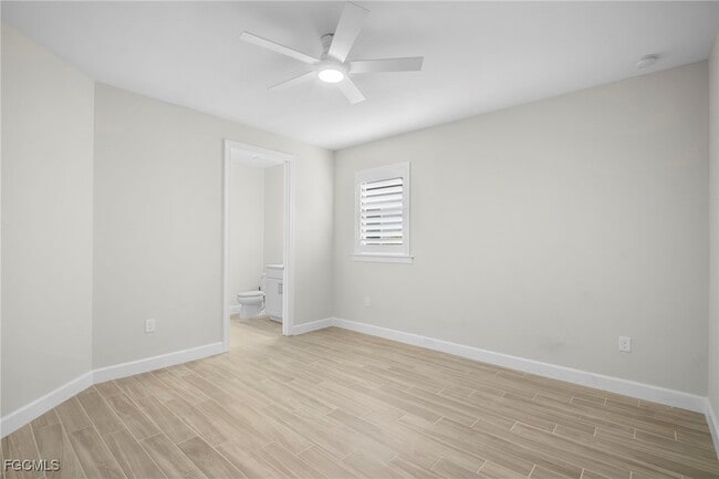 Building Photo - 19001 Aqua Shore Dr