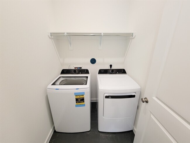 Building Photo - 19730 Riverbed Ln