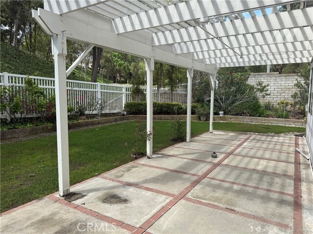 Building Photo - 1920 Tanglewood Dr