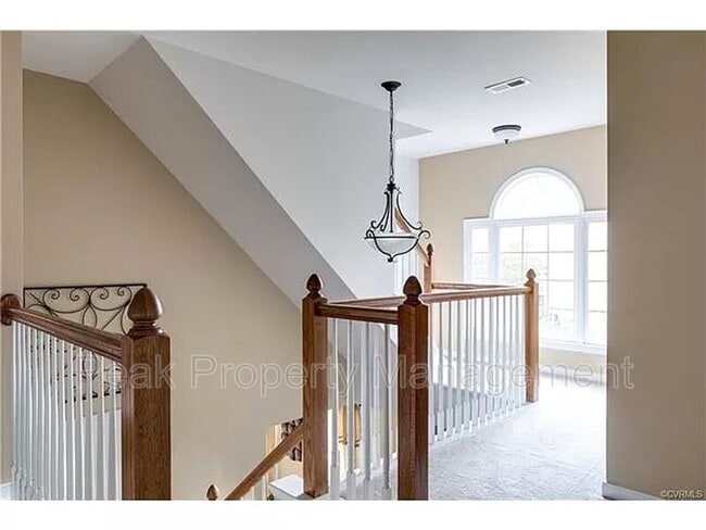 Building Photo - 4700 Kipper Dr