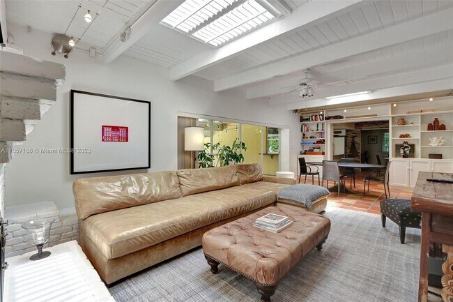 Building Photo - 6255 SW 92nd St
