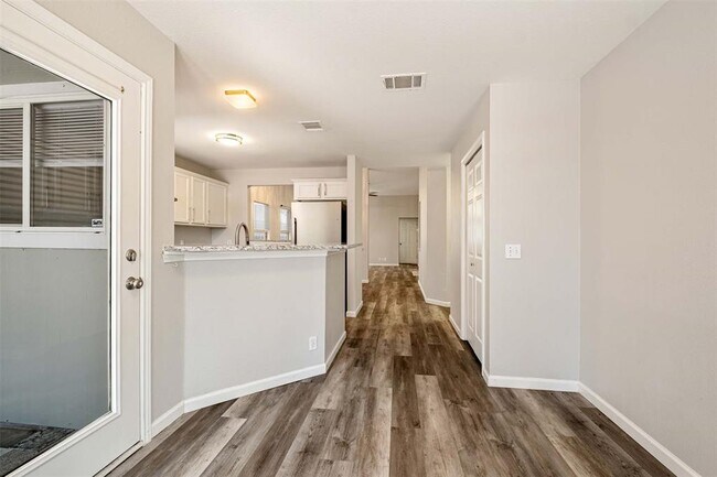 Building Photo - 21216 Derby Day Ave