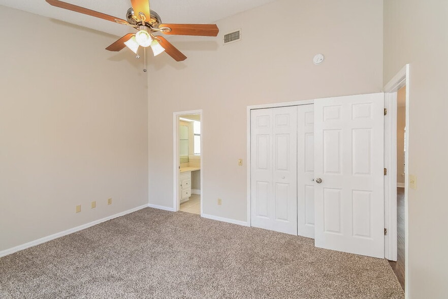 Building Photo - 7711 Collins Ridge Blvd