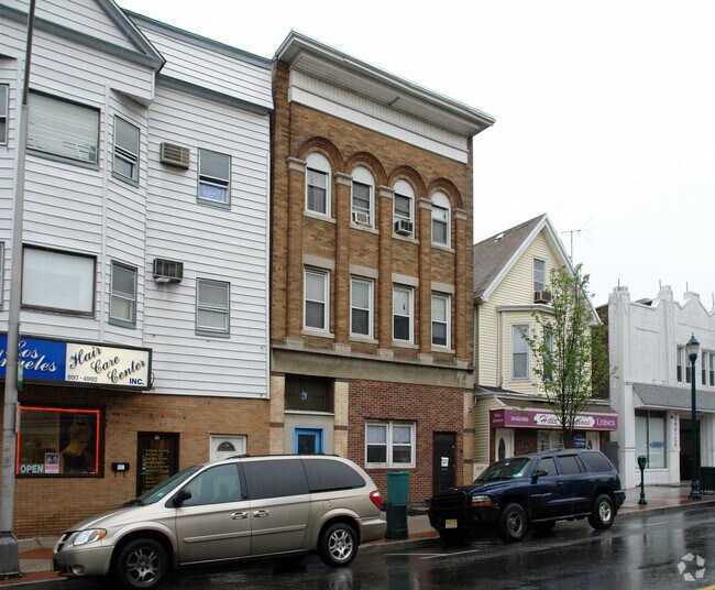 Primary Photo - 19 Kearny Ave