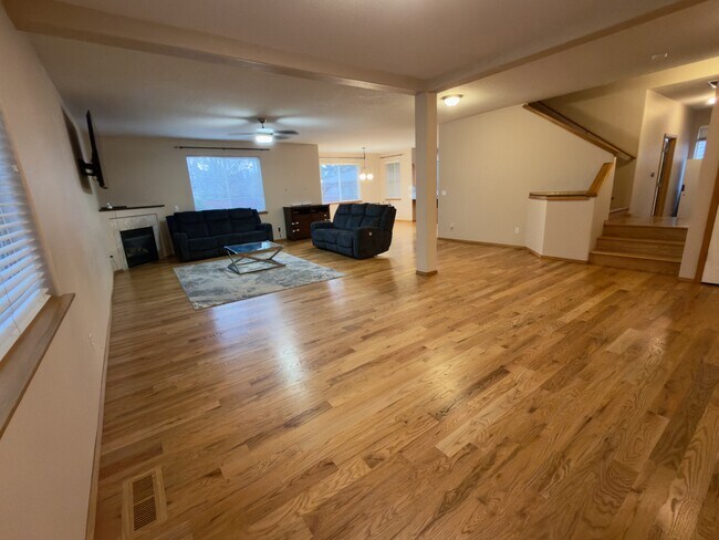 Building Photo - 5124 NW Crady Ln