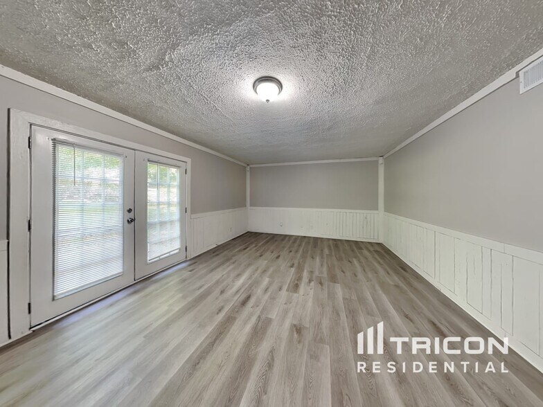 Building Photo - 1240 Bishops Lane Lawrenceville GA