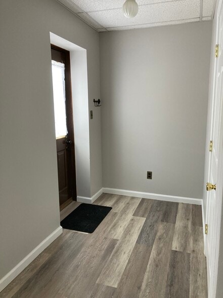 Building Photo - 6 Coolview Ln