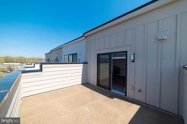 Building Photo - 7306 Blade Dr