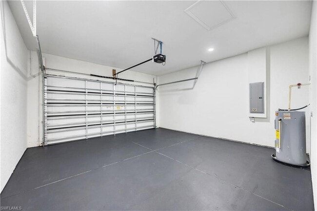 Building Photo - 1132 Cummings St E