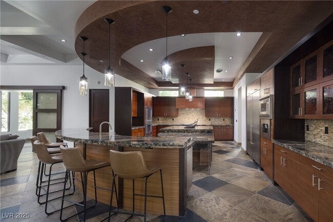 Building Photo - 17 Soaring Bird Ct