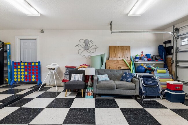 Building Photo - 2543 Sunny Breeze Ave