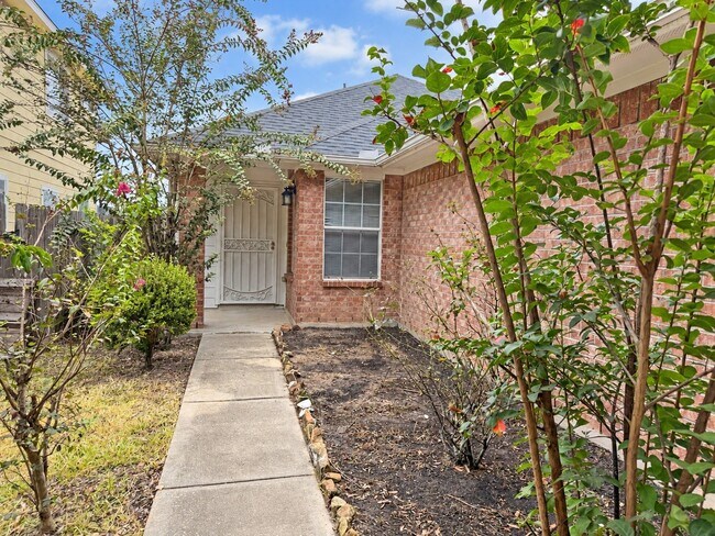 Building Photo - 5006 Canyon Blanco Dr