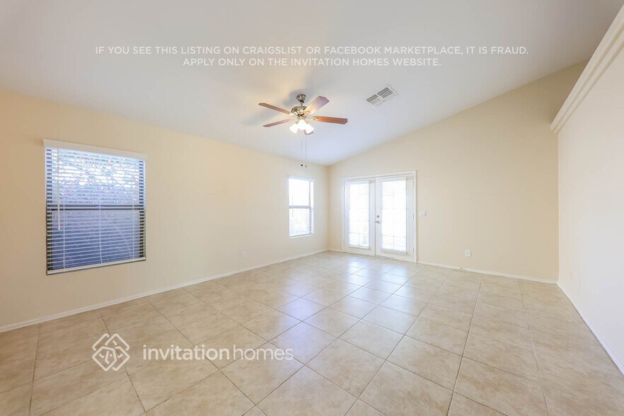 Building Photo - 13014 W Hearn Rd