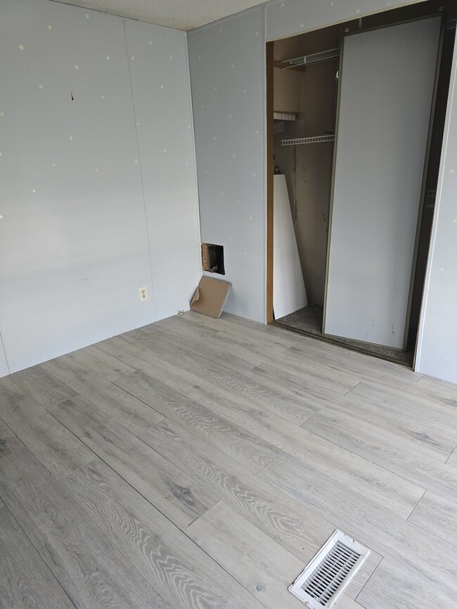 Building Photo - 21176 Boquet Dr