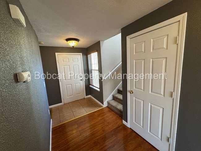 Building Photo - 4260 Mina Way