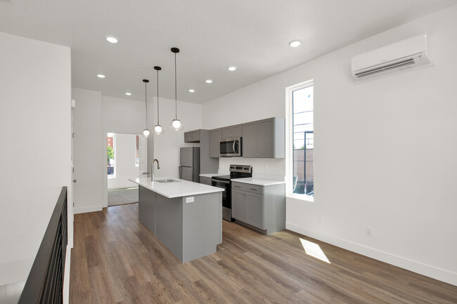 Kitchen - Emeril Townhomes