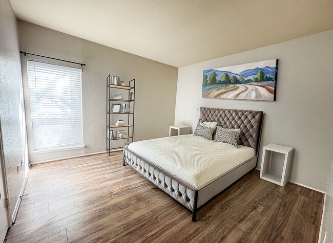 Building Photo - 7950 N Stadium Dr