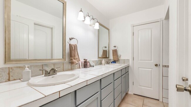 Building Photo - 8010 Misty Park St