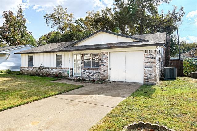 Primary Photo - 2304 Meadow Crest